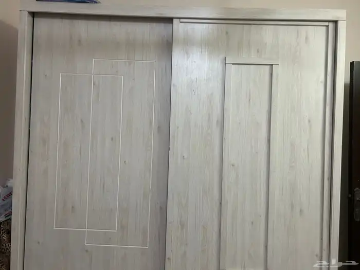 ايوجد عفش شقه للبيع غرفه نظيفه خشب نظيف وكنب 7 قطع نظيف 5