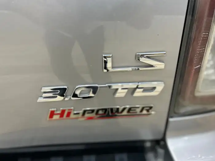 ايسوزو ديماكس 10