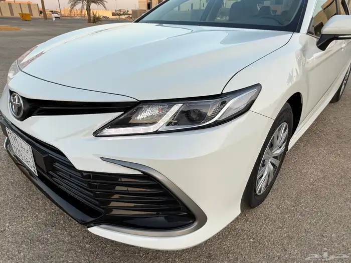 كامري 2022 مخزنه وارد الساير 8 نمر 9