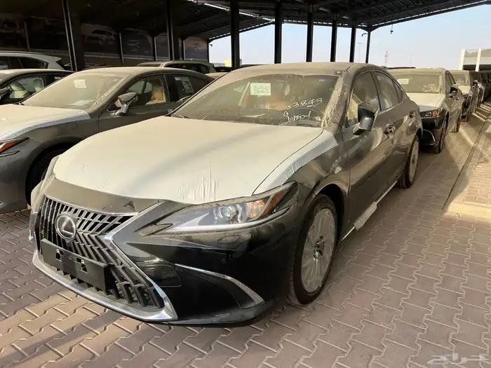 لكزس ES موديل 2025 جميع الالوان والفئات اقساط 30