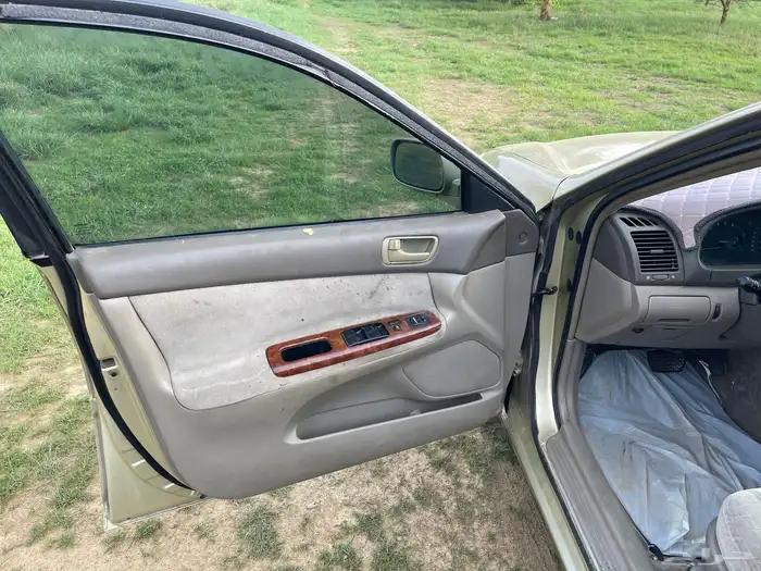 كامري 2003قراندي قير تماتيك للبيع او البدل المناسب 5