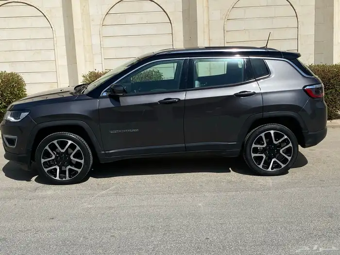 جيب كومباس 2021 23