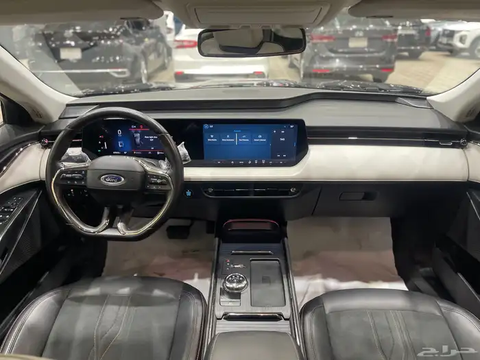 فورد تورس تيتانيوم فل كامل موديل 2023 9