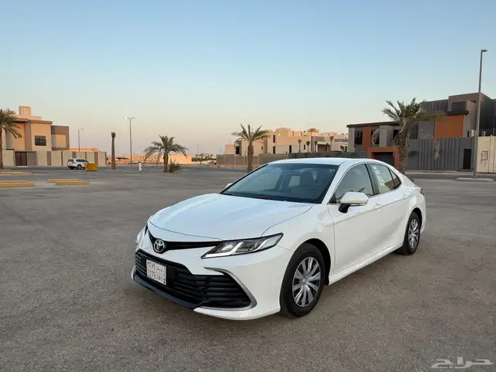 كامري 2022 مخزنه وارد الساير 8 نمر 2