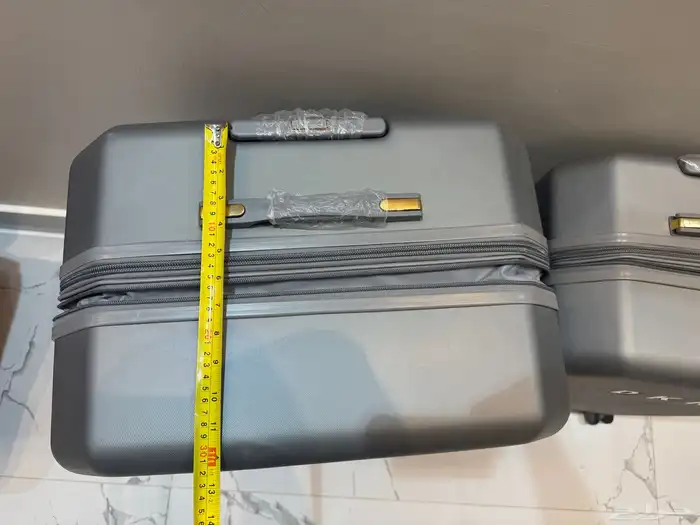 شنط دكني DKNY جديده لم تستخدم 5