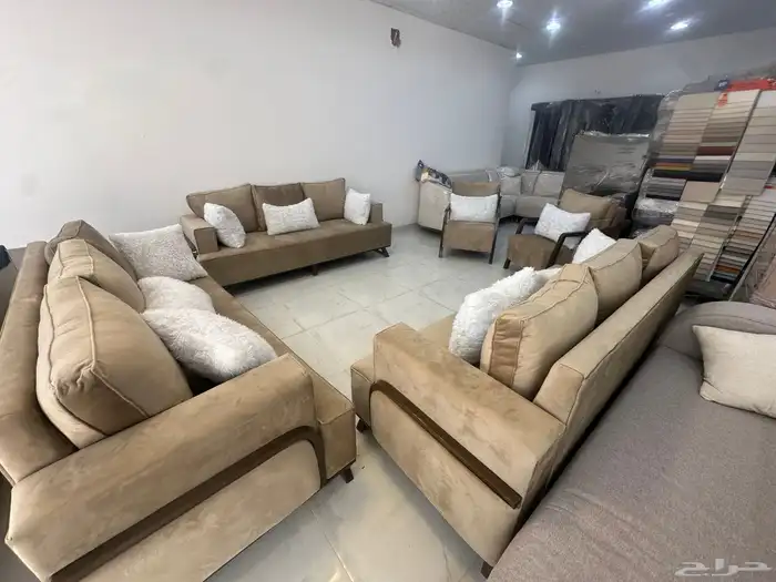 كنبات جاهزه. وتفصيل. حسب الطلب. سعر الطقم. 11نفر 1700 5