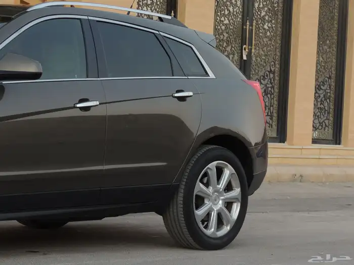 كاديلاك srx فل كامل وكالة 2014 22