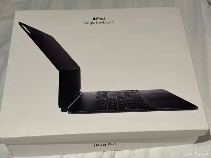 iPad Pro (256 جيجابايت) مع لوحة مفاتيح Magic Keyboard 3