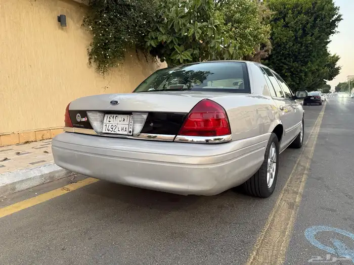 فورد فكتوريا 2009 بودي وكاله عداد 148 كم 5