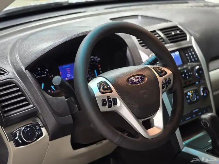 فورد اكسبلور موديل 2013 بحالة ممتازة 12