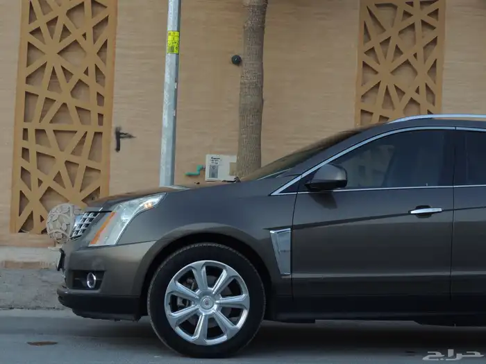 كاديلاك srx فل كامل وكالة 2014 20