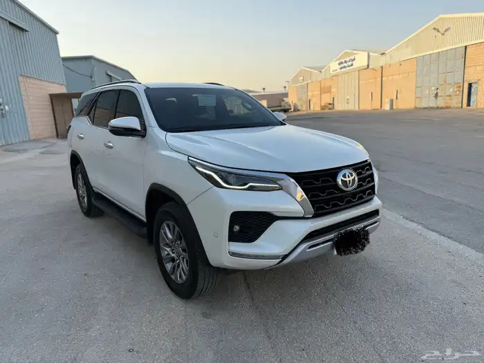 للبيع تويوتا فورتشنر 2024 ديزل محرك  2.8 سعودي ننظييف 1