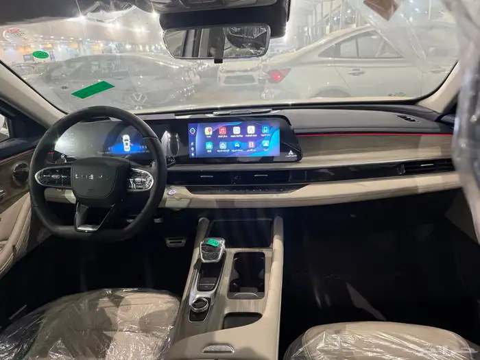 شيري اريزو 8 موديل 2025 8