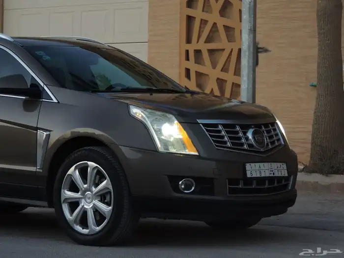 كاديلاك srx فل كامل وكالة 2014 16