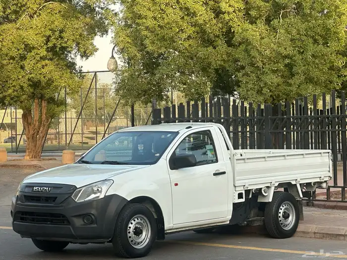 ايسوزو غماره جوانب موديل 2023 سعودي قير عادي شامل الضريبة 1