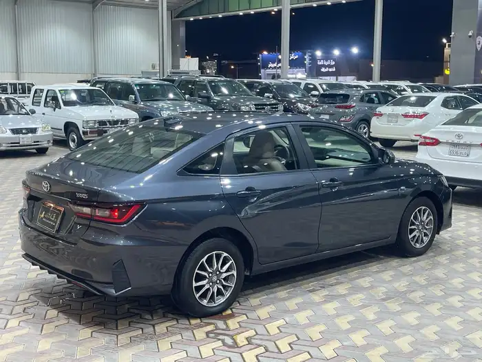 تويوتا يارس Y ستاندر موديل2023 4