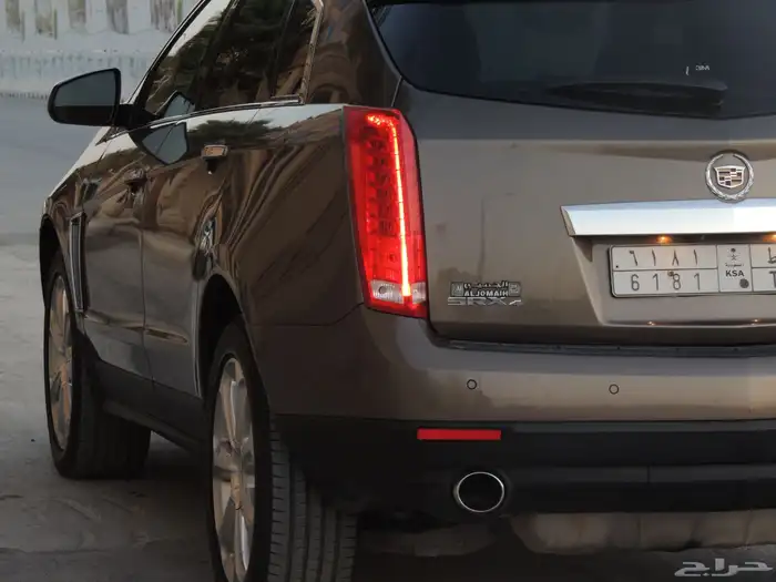 كاديلاك srx فل كامل وكالة 2014 4