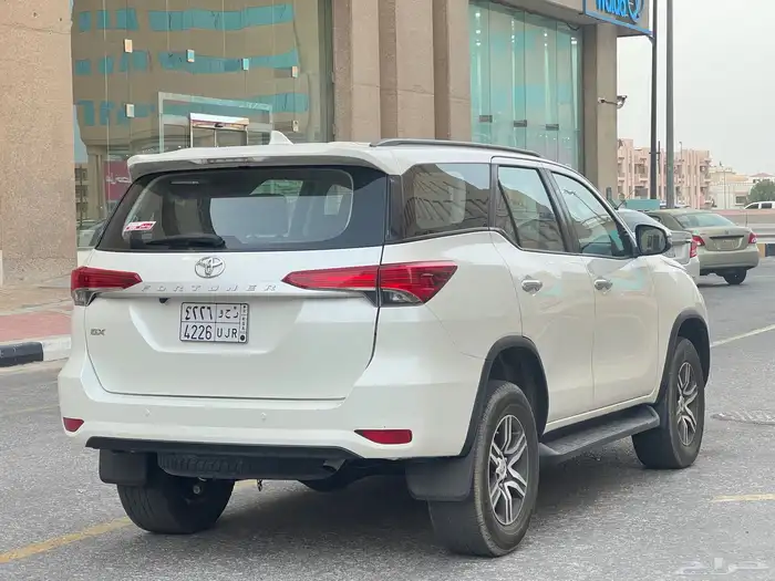 تويوتا فورتشنر موديل 2022 ديزل تيربو 13