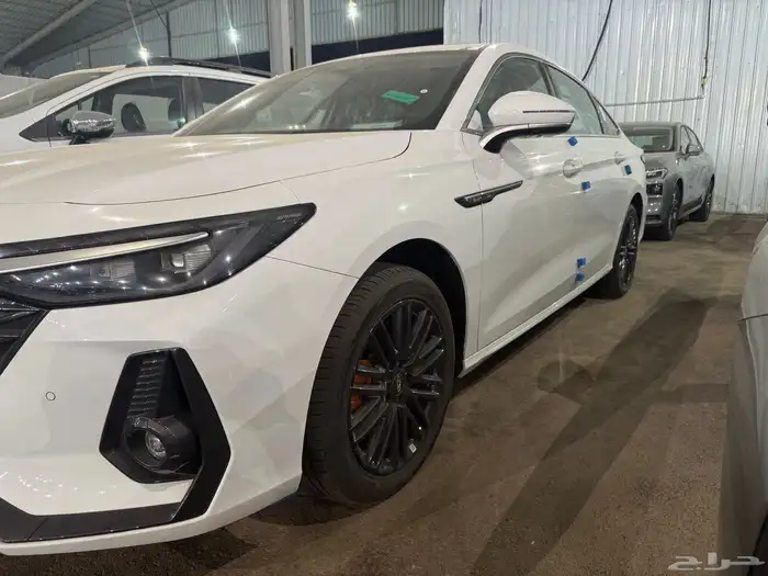 شيري اريزو 8 موديل 2025 1