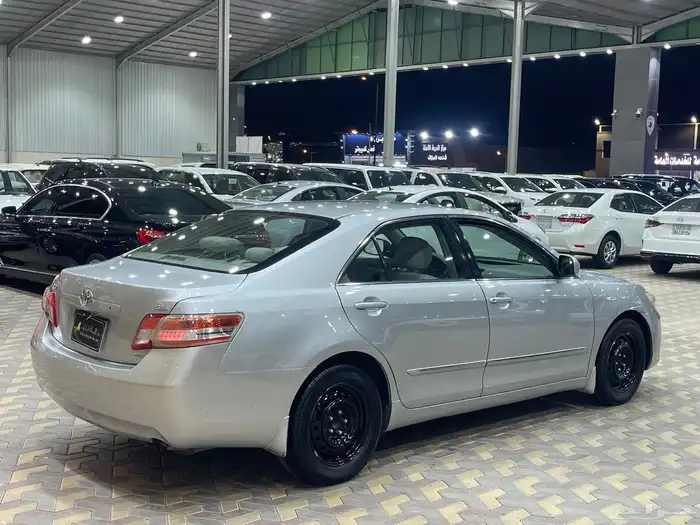 تويوتا كامري موديل GL 2010 3