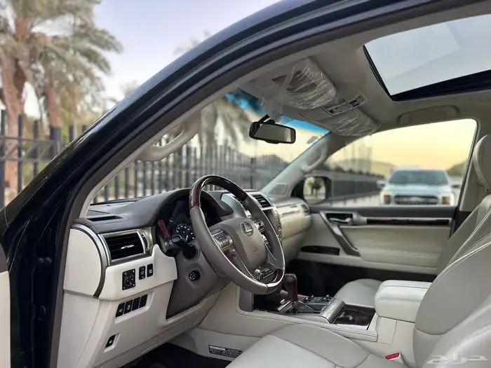 لكزس GX460 موديل 2014 سعودي فل كامل 19