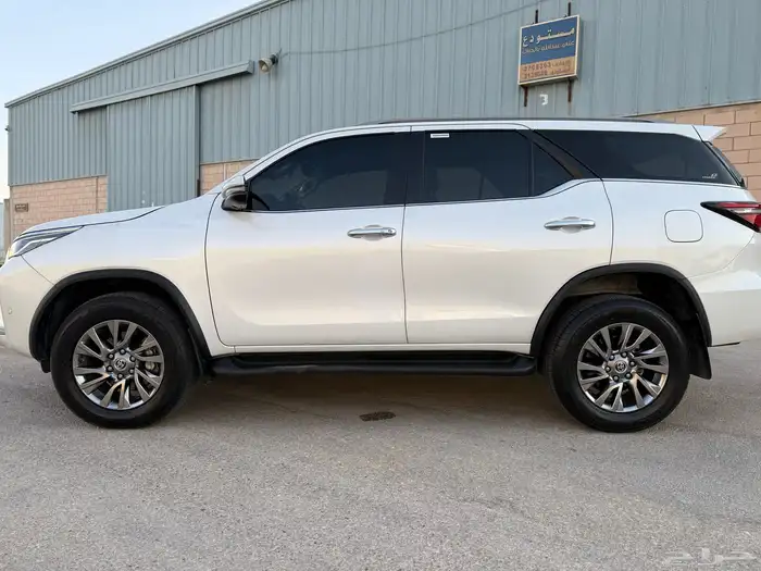 للبيع تويوتا فورتشنر 2024 ديزل محرك  2.8 سعودي ننظييف 11