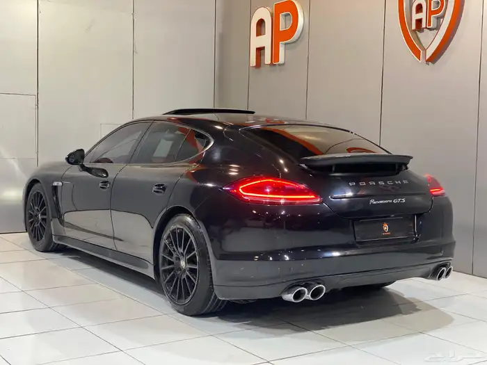 بورش باناميرا 2012 7