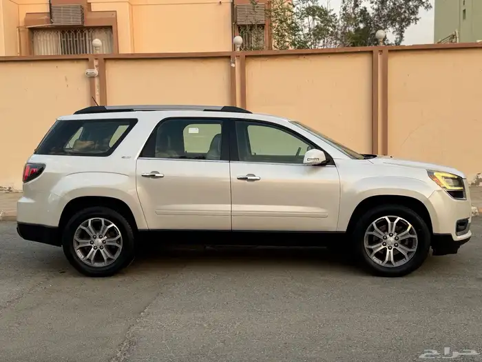 اكاديا SLT 2013 نظيف جدا 11