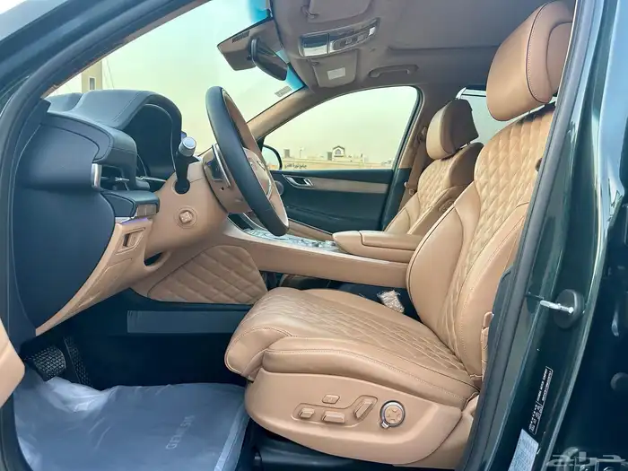 للبيع جينيسس GV80 شبه اصفار مخزن بحالة الوكالة 73