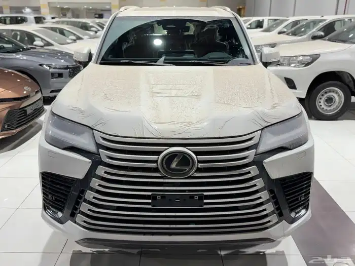 لكزس BB LX 600 بريمي 2025 اللون ابيض - جملي 0