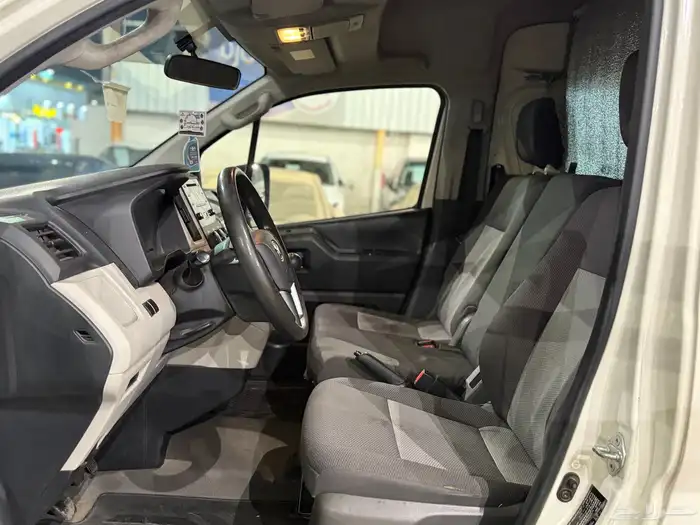 للبيع تويوتا هايس بضاعه موديل 2023 ديزل 9