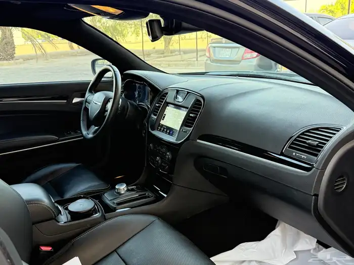 كرايزلر C300s موديل 2021 نظيفف 22
