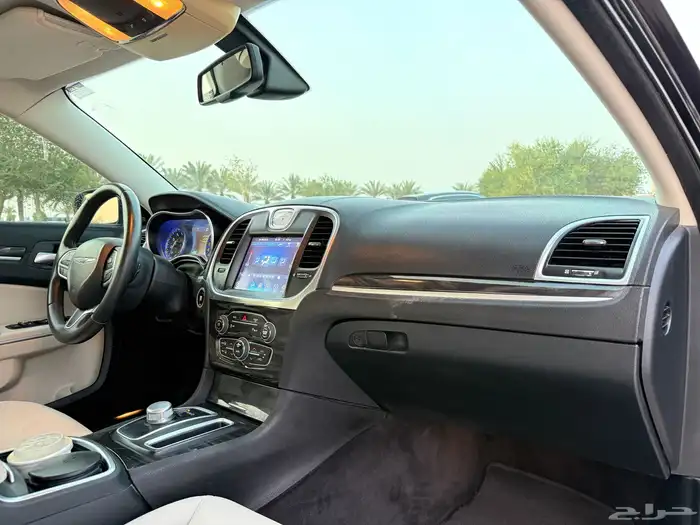 كرايسلر C300-2017 25