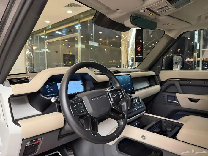 DEFENDER S P300 2024 4