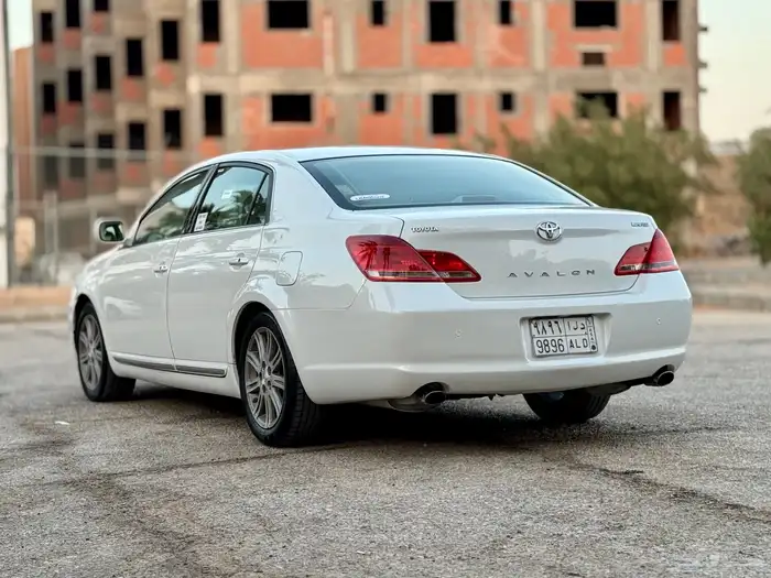 للبيع تويوتا افالون 2007 ((نظيف)) 6