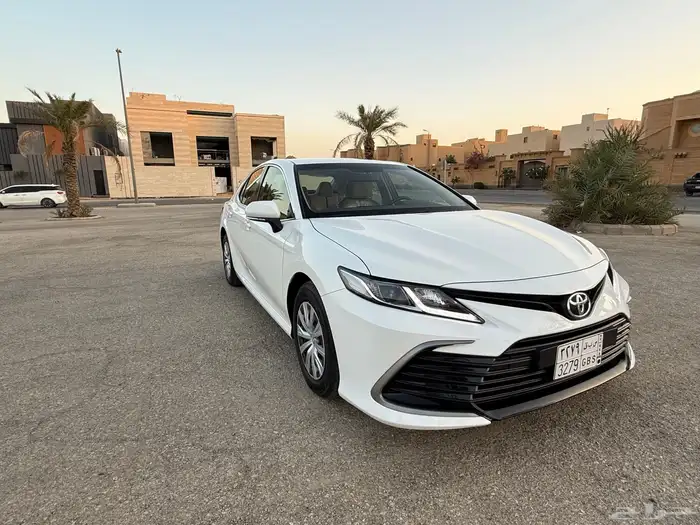 كامري 2022 مخزنه وارد الساير 8 نمر 0