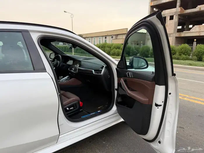 بي ام دبليو X6 2022 M 50i kit m - ناغي - 8 سلندر 25