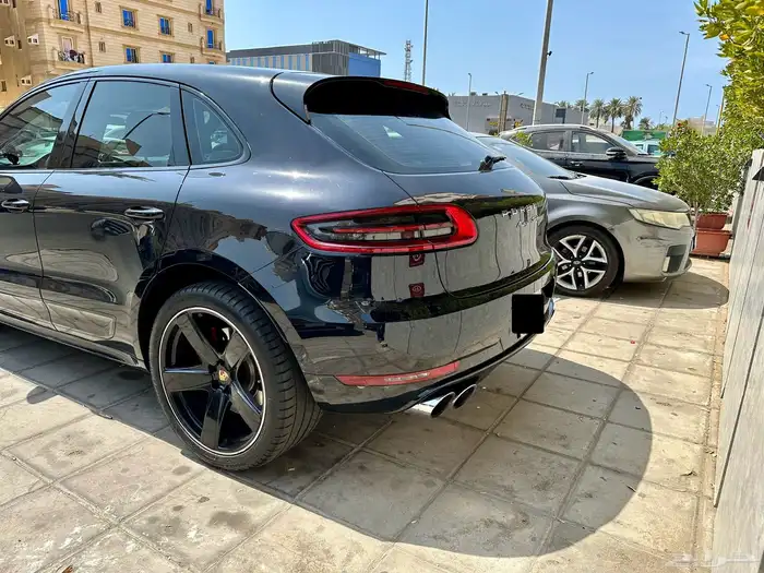 بورش ماكان توربو 2015 فل كامل ممشى 115 ألف كم ضمان ساري 19