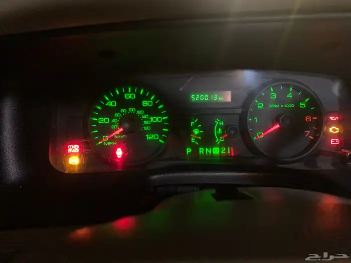 فورد كراون فكتوريا 2006 8