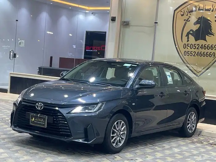 تويوتا يارس Y ستاندر موديل2023 1