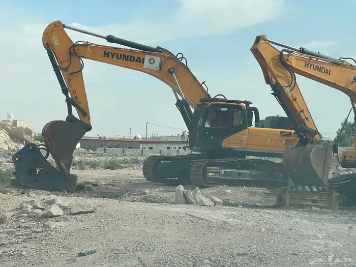 معدات ثقيلة للإيجار وترحيل وتوفير مواد البناء بجميع أنواعها 5