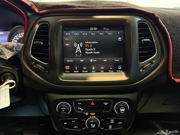 جيب كومباس تريل هوك 2018 (( بحالة ممتازة )) 17