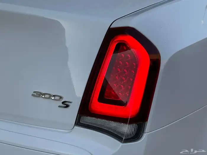 كرايزلر C300s موديل 2021 13