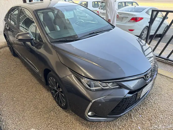 للبيع كورولا 2024 سعودي فل كامل عداد 45 الف 2