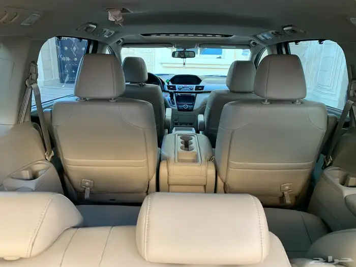 للبيع هوندا اوديسي 2016 (مخزن) 22