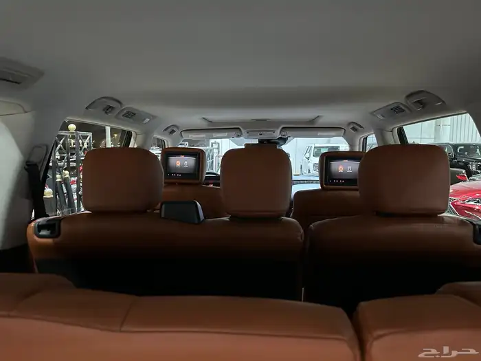 نيسان باترول بلاتينيوم موديل 2021 فل كامل 8 سلندر 26