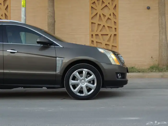 كاديلاك srx فل كامل وكالة 2014 12