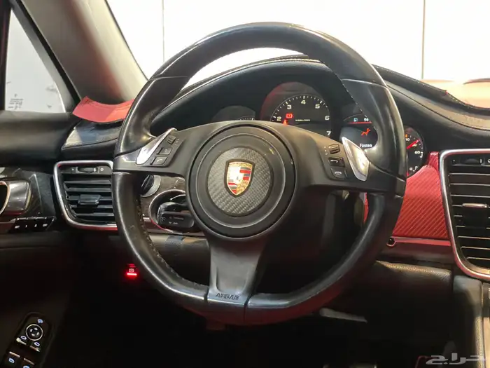 بورش باناميرا 2012 11