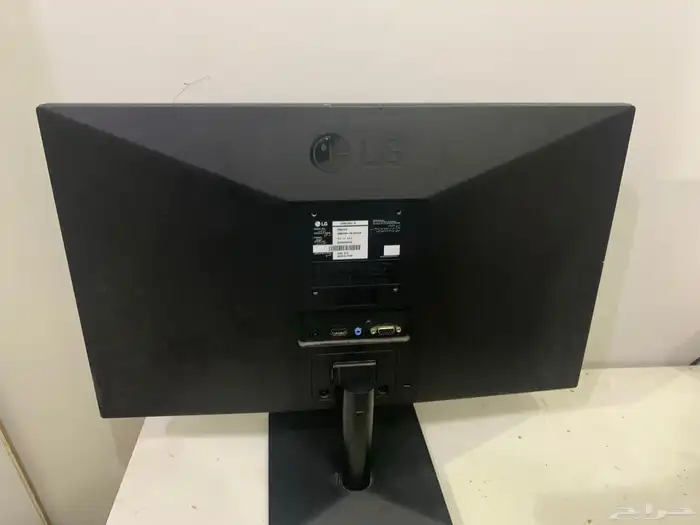 شاشه LG مكتبيه 2