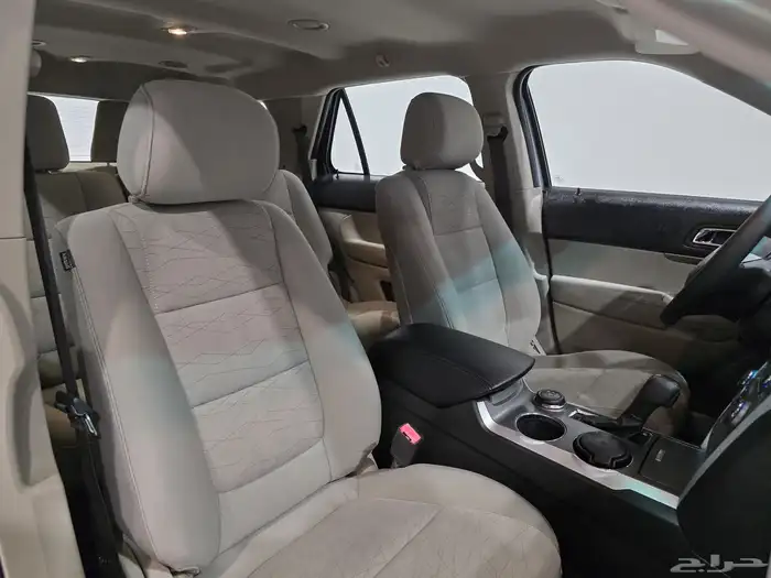 فورد اكسبلور موديل 2013 بحالة ممتازة 6